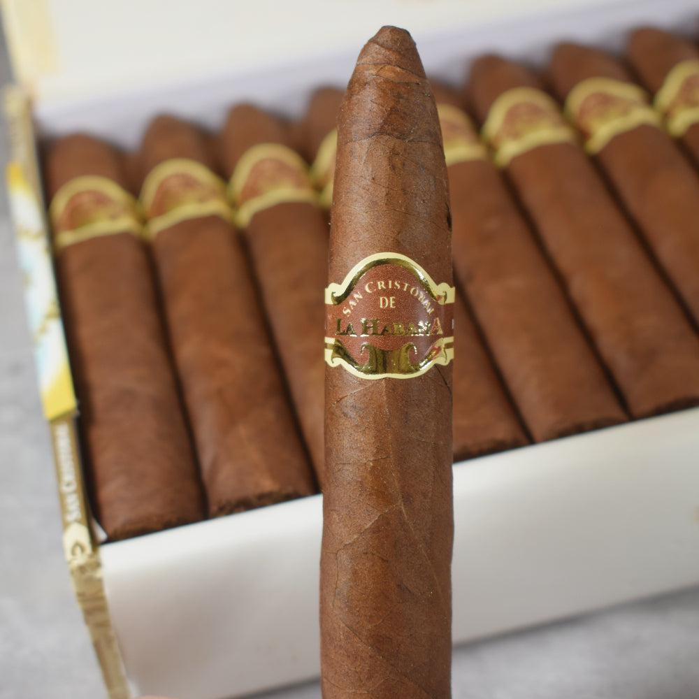 San Cristóbal de La Habana La Punta Caja de 25
