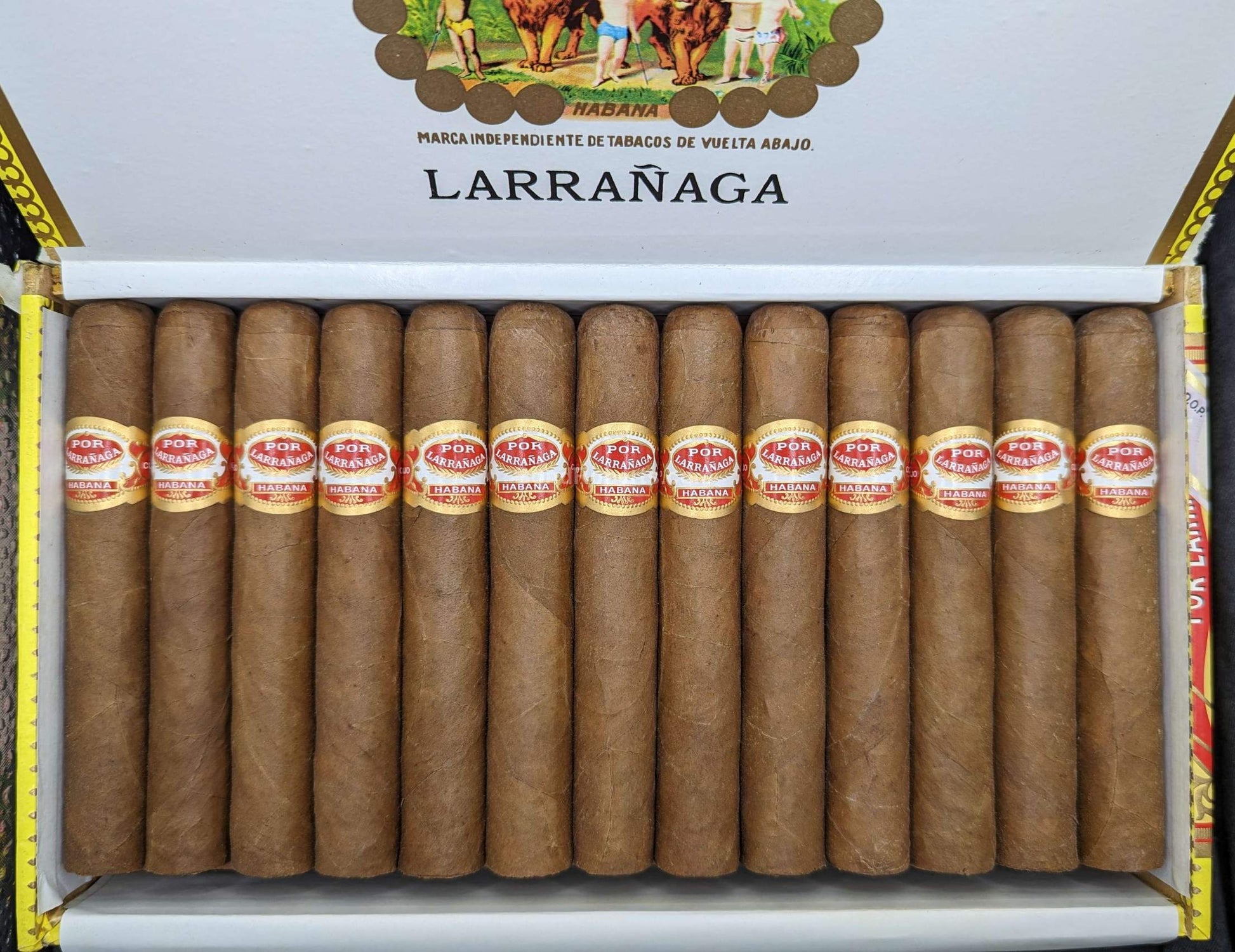 puros por larrañaga en panama