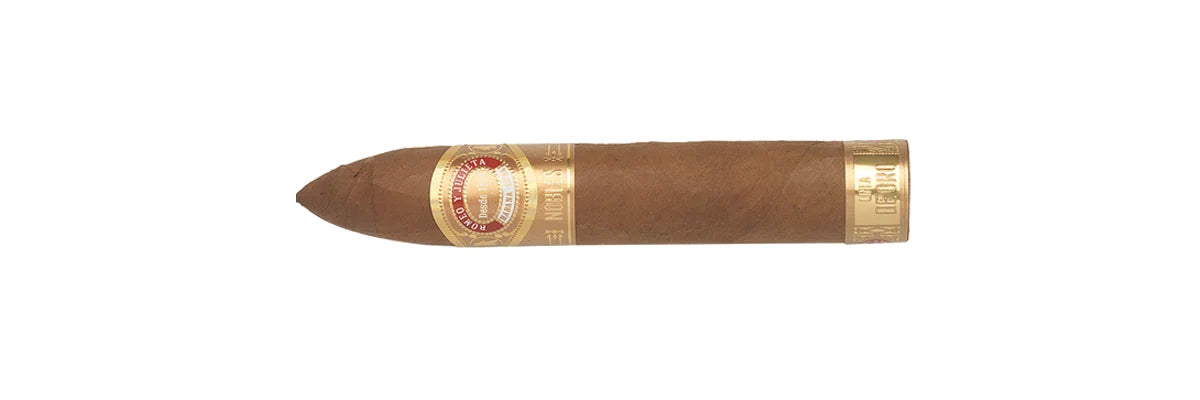 Romeo y Julieta Línea de Oro Nobles